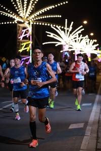 BIB: 43283, 42010
                            <button type="button" onclick="openModal(20287131)" class="btn btn-primary btn-sm float-right btn-popup" data-toggle="modal" data-target=".modal-high-quality">
                        <i class="fas fa-shopping-cart"></i> Add to Cart
                    </button>
                                            <button type="button" onclick="isThisMe(20287131, true)" class="btn btn-success btn-sm float-right btn-popup btn-isme hidden" data-toggle="tooltip" data-placement="bottom" title="นี่คือรูปของคุณใช่ไหม คลิกที่นี่เพื่อเอาเข้าอัลบั้ม">
                        <i class="fas fa-plus"></i> Add to album
                    </button>
                    <button type="button" onclick="isThisMe(20287131, false)" class="btn btn-warning btn-sm float-right btn-popup btn-isnotme hidden">
                        <i class="fas fa-ban"></i> Remove from album
                    </button>